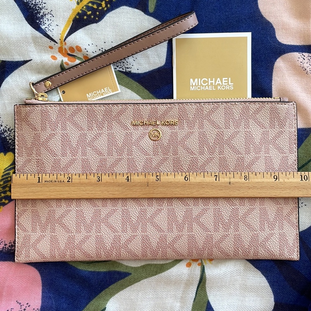 Brand New Michael Kors Large Zip Clutch Wristlet Pink Ballet w/ Gold Tone Accent - Picture 5 of 13